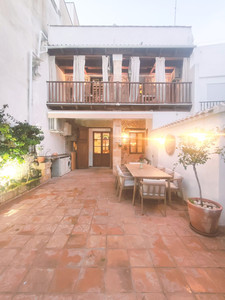 9 slaapkamer Commercieel te koop in Javea