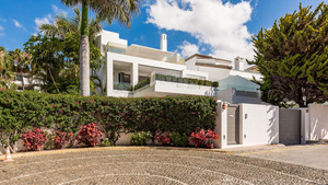 4 slaapkamer Villa te koop in Marbella