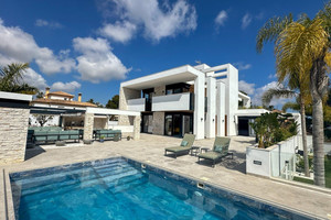 4 slaapkamer Villa te koop in Orihuela