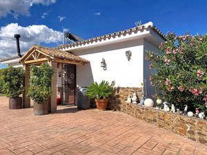 3 slaapkamer Villa te koop in Estepona