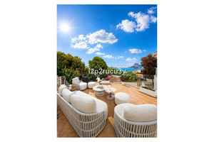 6 slaapkamer Villa te koop in Calpe