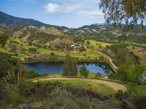 Grondstuk te koop in Benahavis