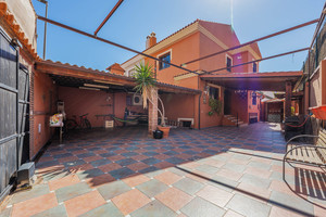 6 slaapkamer Villa te koop in Malaga