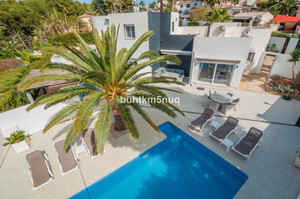 6 slaapkamer Villa te koop in Benissa