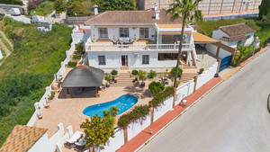 4 slaapkamer Villa te koop in Mijas