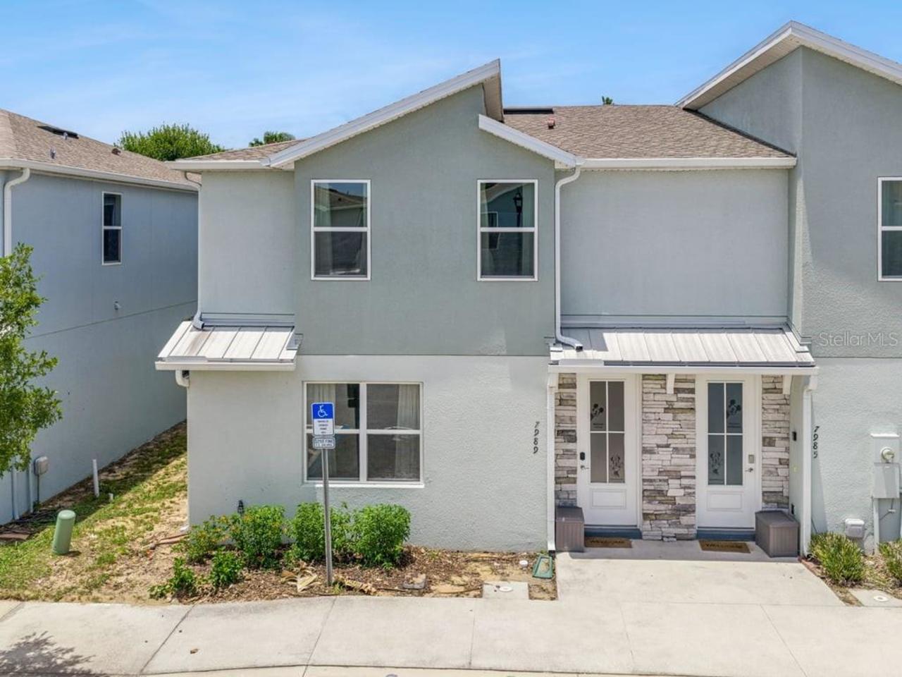 5 спальни Таунхаус для продажи в Kissimmee