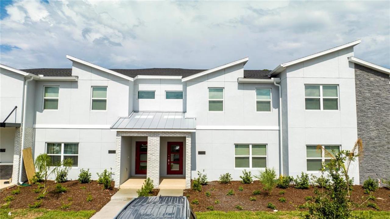 4 спальни Таунхаус для продажи в Kissimmee