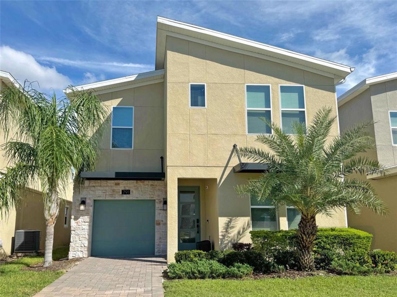6 bedroom House for sale in Davenport