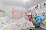 4 bedroom Rijtjes Huis te koop in Davenport