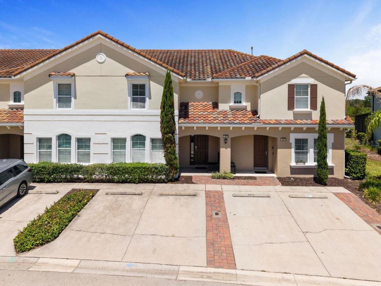5 bedroom Townhouse for sale in Davenport