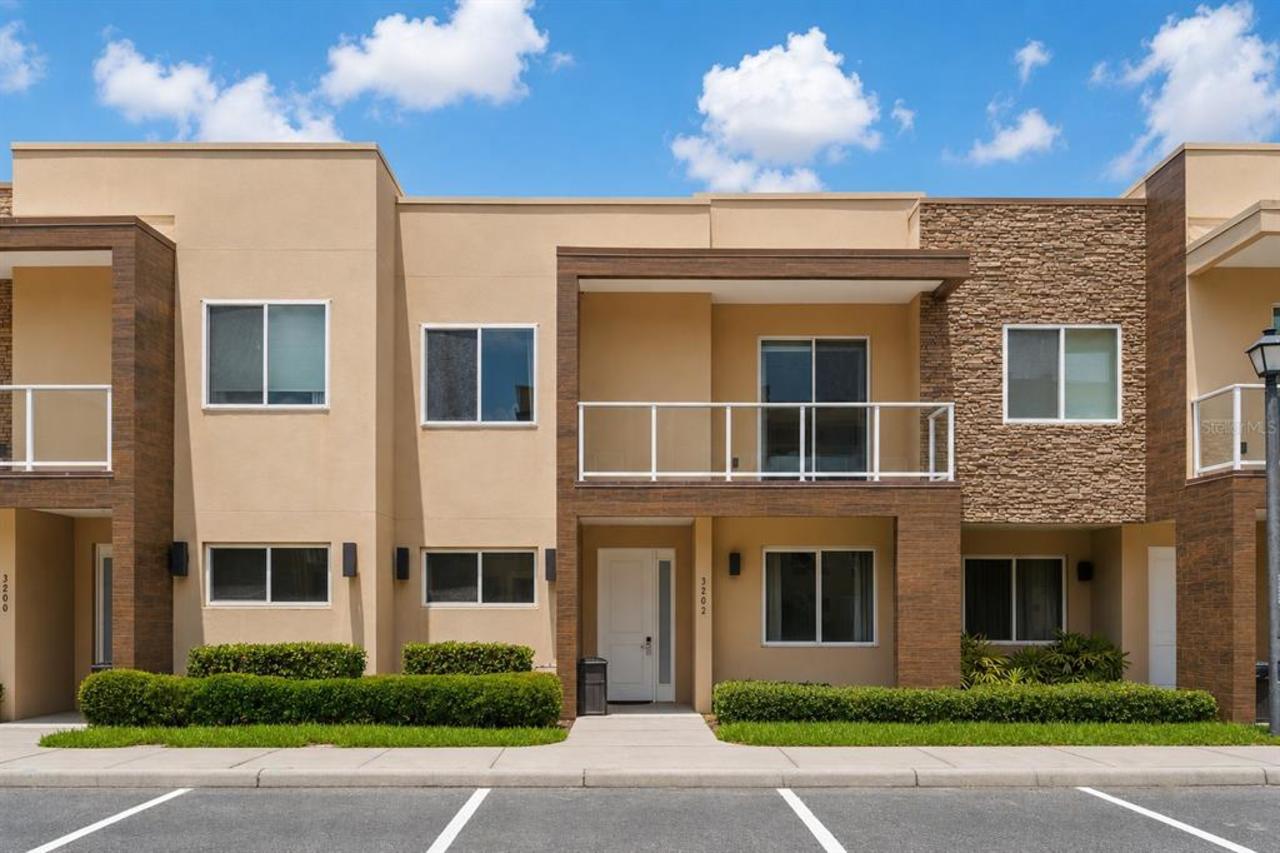 4 спальни Таунхаус для продажи в Kissimmee