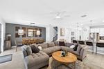 8 bedroom House for sale in Davenport