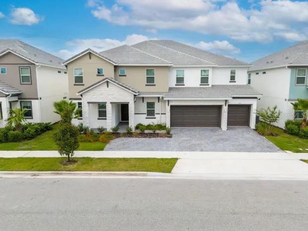 15 bedroom House for sale in Kissimmee