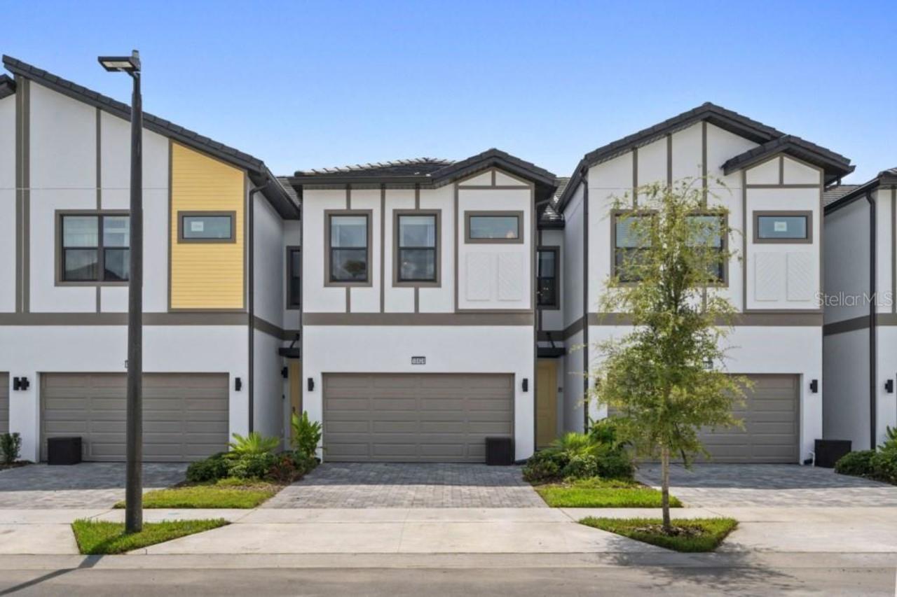 5 bedroom Townhouse for sale in Orlando