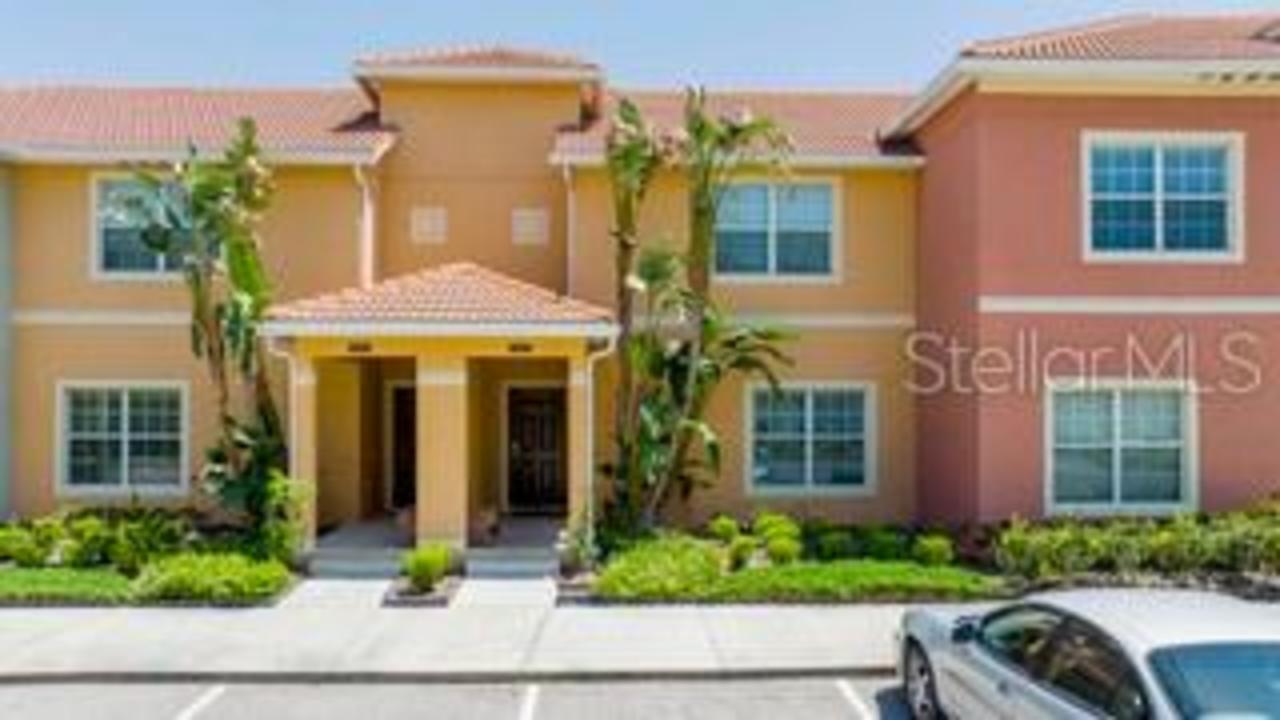 4 bedroom Townhouse for sale in Kissimmee