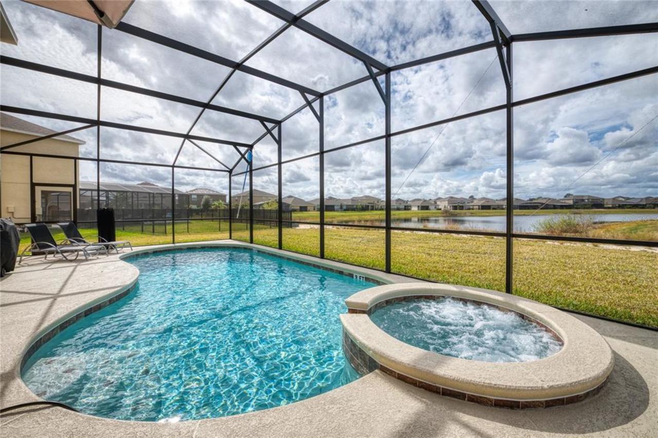 8 bedroom House for sale in Davenport