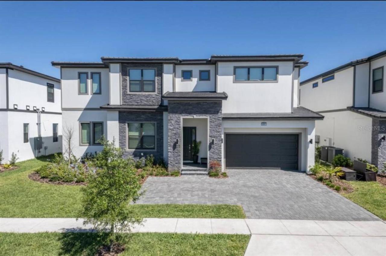 11 bedroom House for sale in Orlando