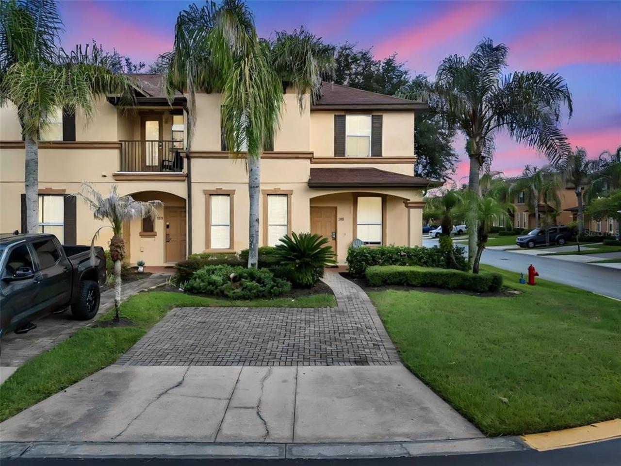 4 bedroom Townhouse for sale in Davenport