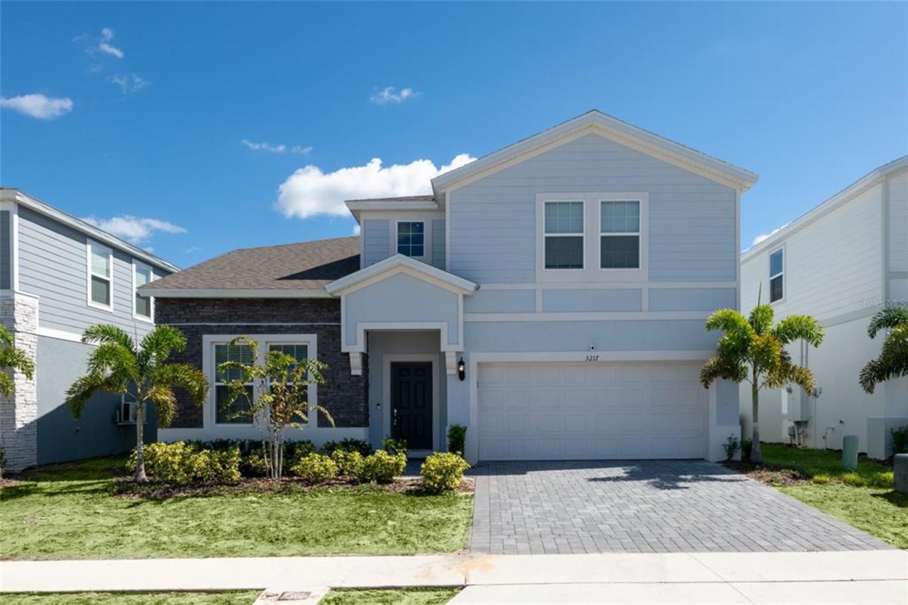 8 bedroom House for sale in Davenport
