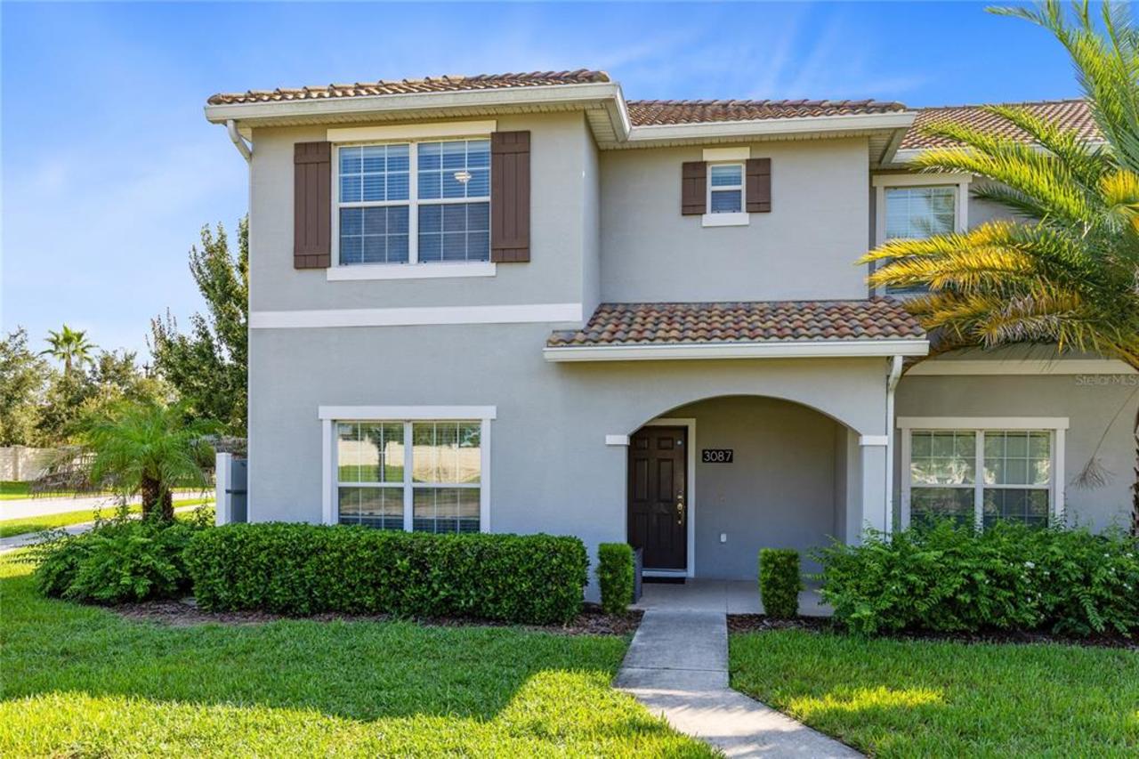 5 bedroom Townhouse for sale in Kissimmee