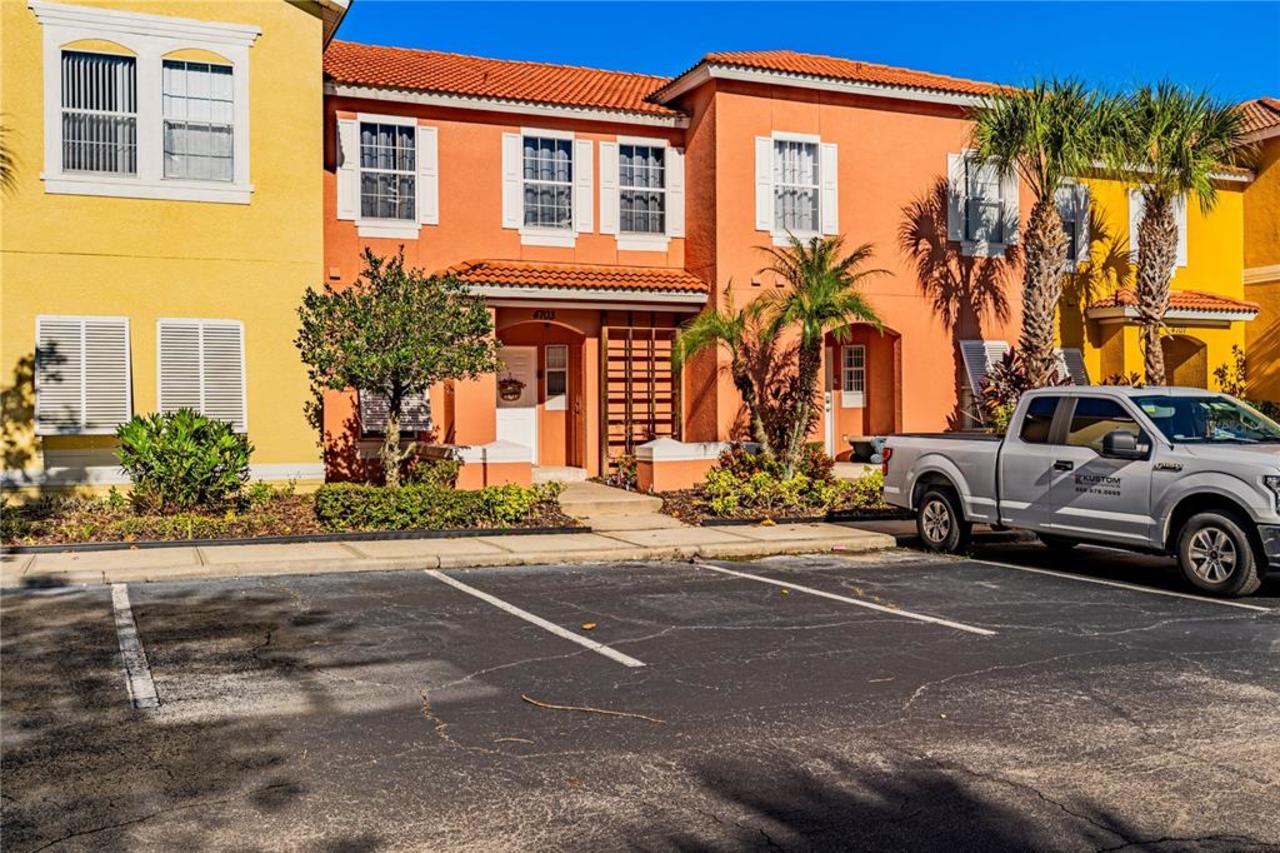 3 bedroom Townhouse for sale in Kissimmee