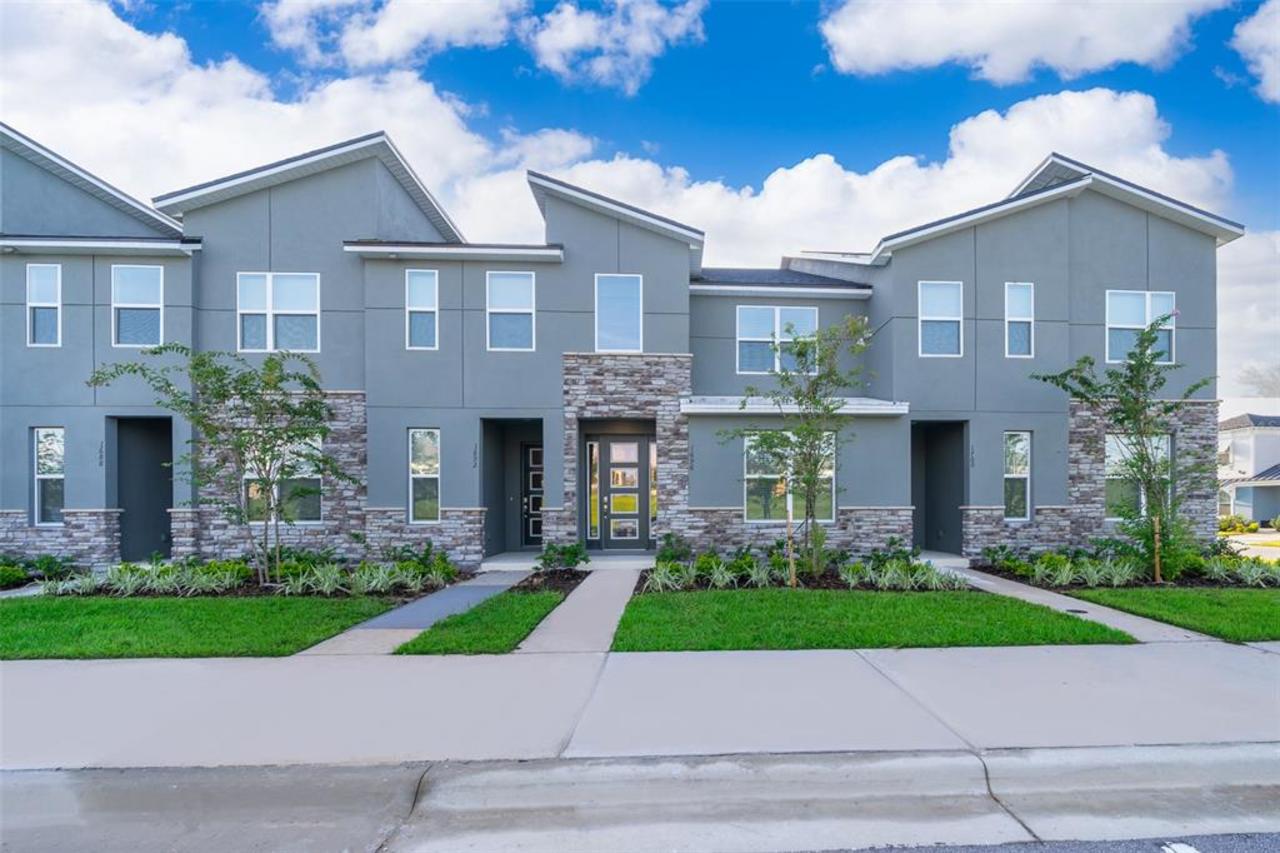 4 bedroom Townhouse for sale in Kissimmee