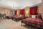 9 bedroom House for sale in Davenport
