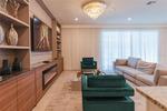 8 bedroom House for sale in Davenport