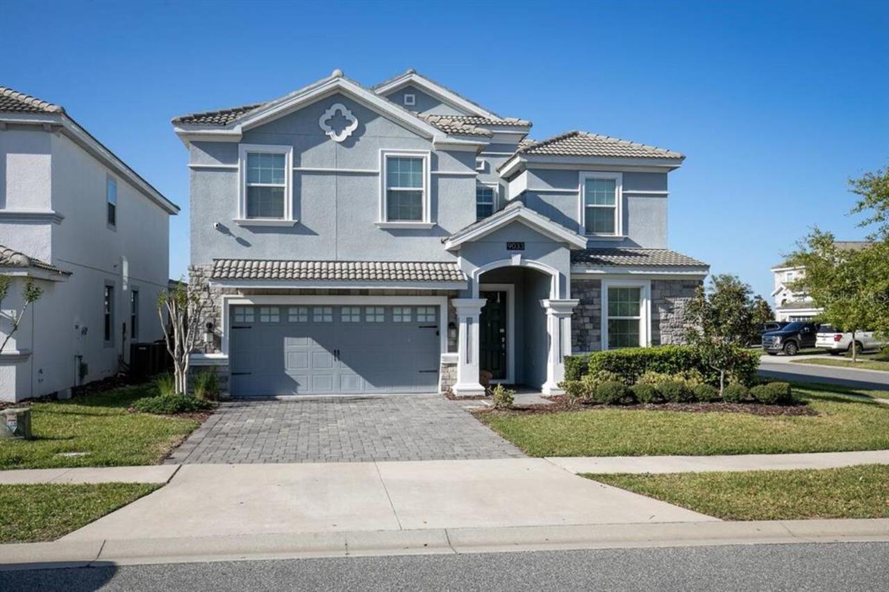 8 bedroom House for sale in Davenport