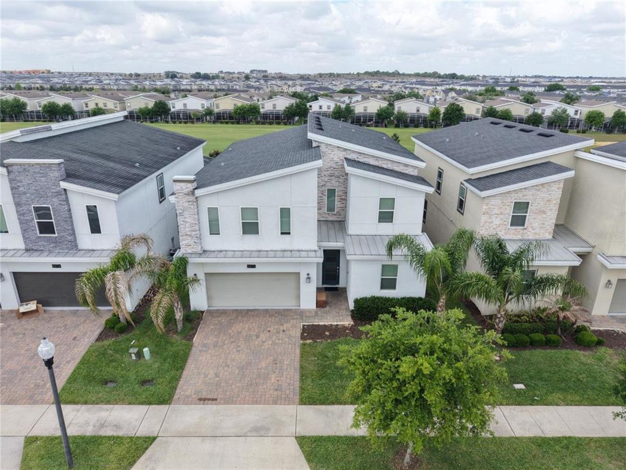 9 bedroom House for sale in Davenport