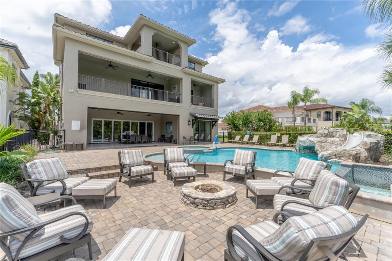 11 bedroom House for sale in Reunion