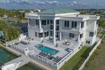 4 bedroom House for sale in Clearwater Beach