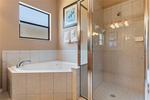 6 bedroom House for sale in Davenport