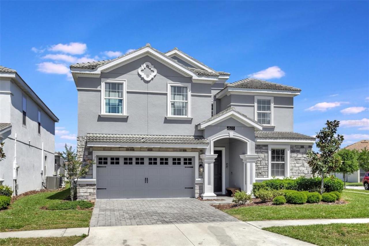 8 bedroom House for sale in Davenport