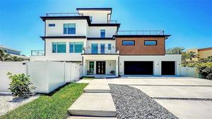 4 bedroom House for sale in Sarasota