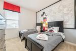8 bedroom House for sale in Davenport