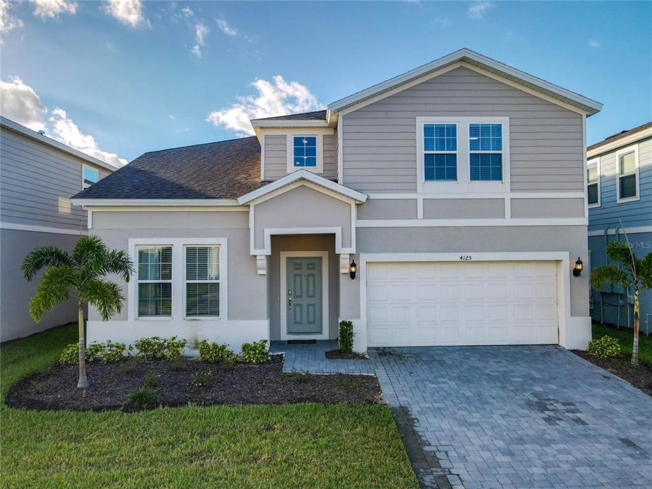 8 bedroom House for sale in Davenport