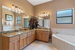 6 bedroom House for sale in Davenport