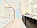 8 bedroom House for sale in Davenport