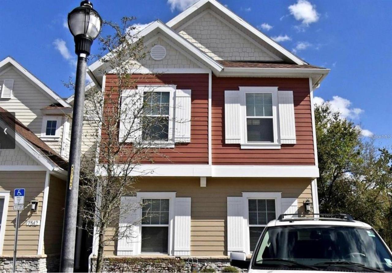 5 спальни Таунхаус для продажи в Kissimmee
