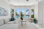 4 bedroom House for sale in Clearwater Beach