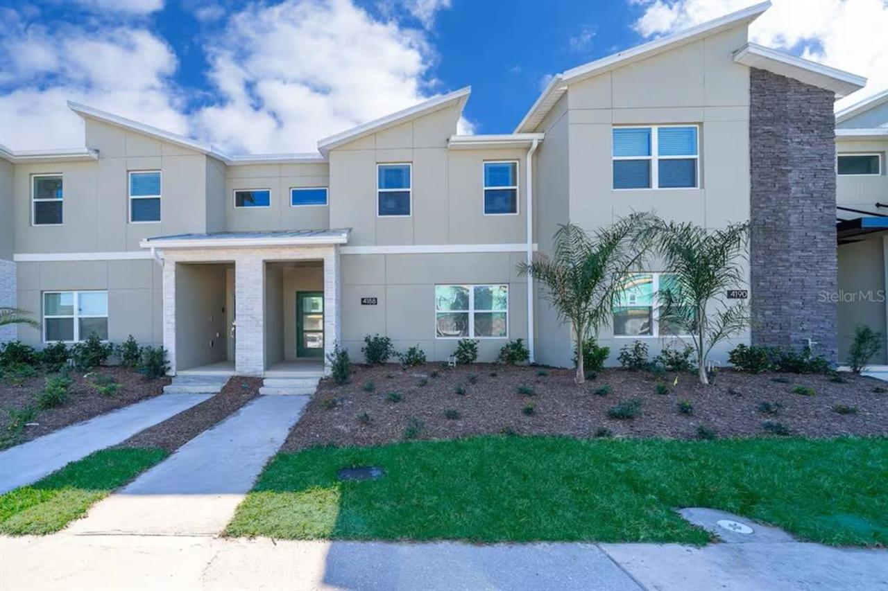 4 bedroom Townhouse for sale in Kissimmee