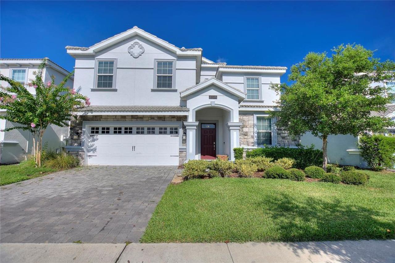 8 bedroom House for sale in Davenport
