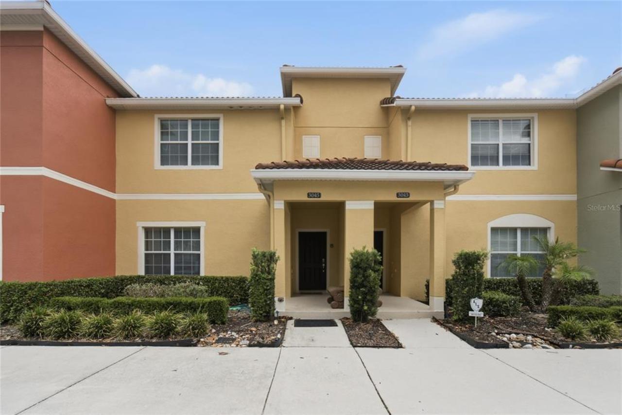 4 bedroom Townhouse for sale in Kissimmee