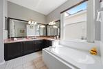 4 bedroom House for sale in Davenport