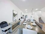 6 bedroom Rijtjes Huis te koop in Davenport