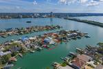 4 bedroom House for sale in Clearwater Beach