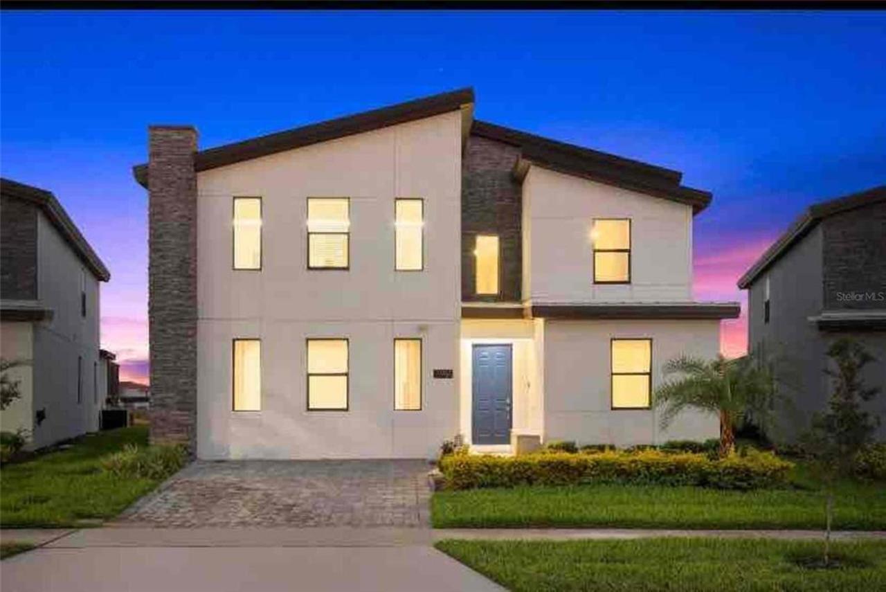 8 soverom Hus til salgs i Kissimmee