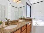 6 bedroom House for sale in Davenport