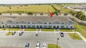 5 bedroom Adosado se vende en Davenport 